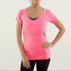 Lululemon swiftly v neck tee